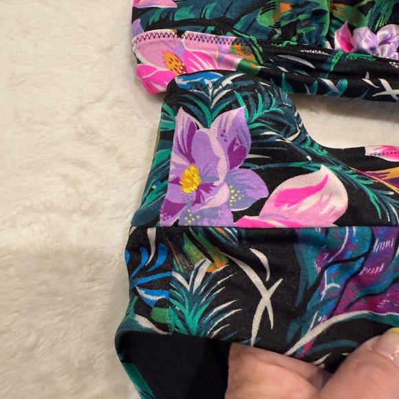 New! Victoria's Secret Black Palm Bikini Set 45580 - Picture 10 of 15